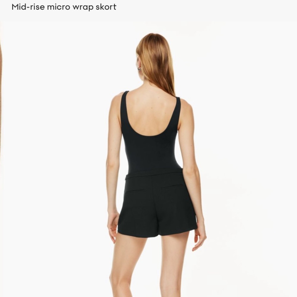 Aritzia Babaton Kelly mid-rise micro wrap skort - Picture 9 of 10